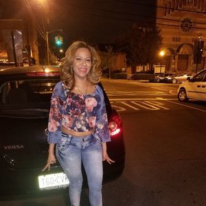 Meet your Posher, Kenia